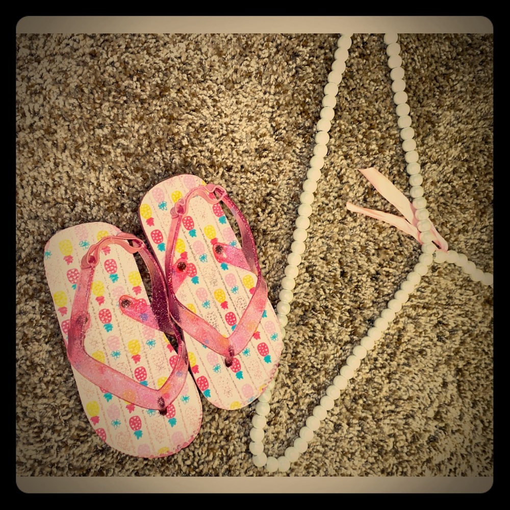 EUC 💖 Koala Kids 🍍 Flip Flops, Sz 9/10